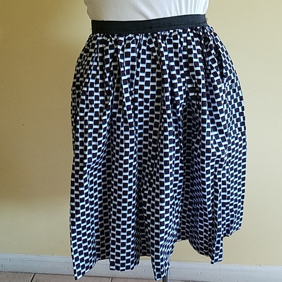 African Print Skirt - Picture 3 of 6